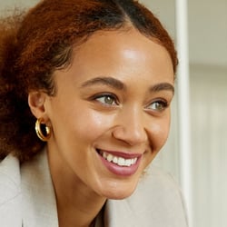 Authentische Personal-Branding-Fotografie für Models, Selbstständige und Unternehmerinnen mit moderner und natürlicher Bildspra