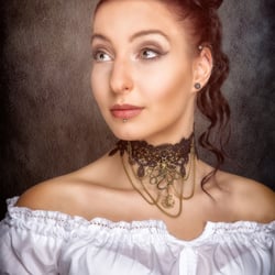 © by Beauties and more | Model Hannah | MUA JaBristik