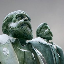 Marx-Engels-Denkmal von Ludwig Engelhardt