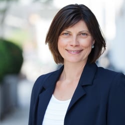 BUSINESS PORTRAIT GESCHAEFTSFRAU