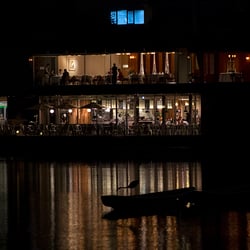 Royal Garden Café Ohori Park – Fukuoka