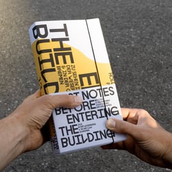 Ausstellungskatalog: Last notes before entering the building