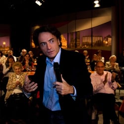 Giovanni di Lorenzo weist das Publikum ein