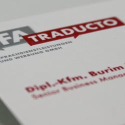 Traducto – Logoentwicklung, Briefbogen, Visitenkarte. mit Prägung.