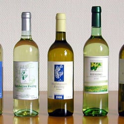 Ausstattung für einen Rheinhessen-Riesling; Entwurfsreihe