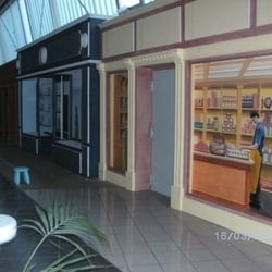 dekobau illusion französischer shoppingmeile