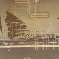 e m