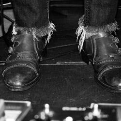 William /// Mystery Jets