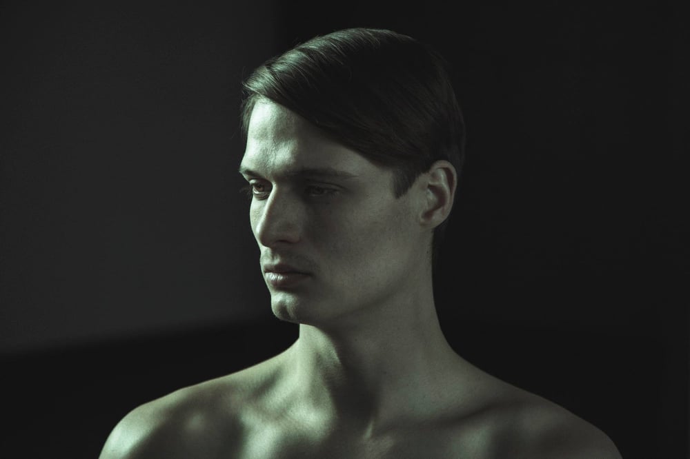 MUSIC VIDEO PROJECT: VETO BY SOHN (Exclusive Photograph by Pixelmaniac)
