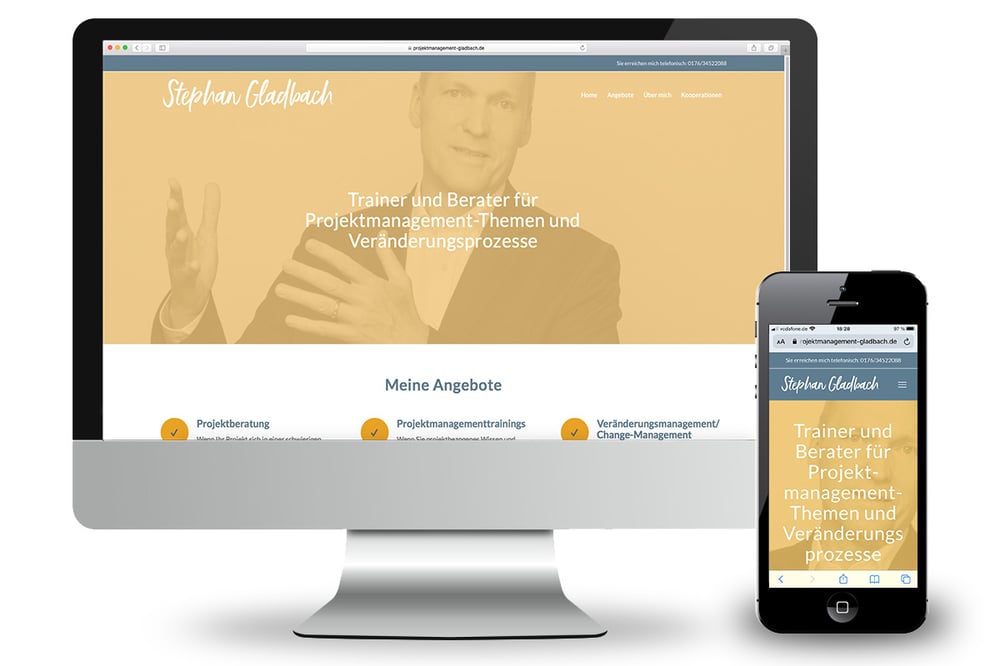 Webdesign für Projektmanagement Gladbach: Darstellung auf stationärem Monitor und Smartphone