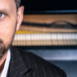 Portrait Künstler SImon Höneß