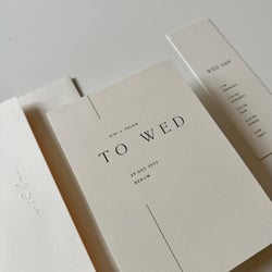 Elegante Hochzeitseinladungen V+T