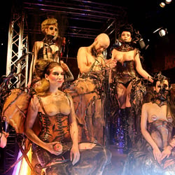 fashionshow luis fleischhauer komplett Haare und Makeup
