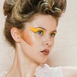 Idea, Make up & Hairstyling by Valerie Claire Bodeux; Photographer: Paul Gisbrecht