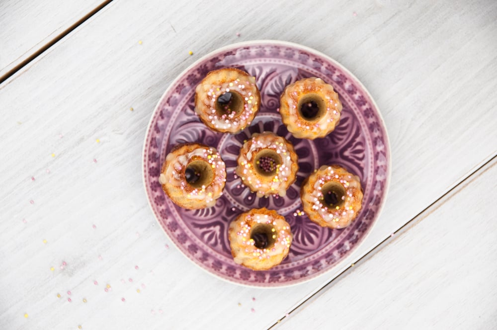 Mini-Guglhupf mit Honig & Haselnüssen