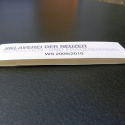Offene Publikation gebunden durch eine Banderole