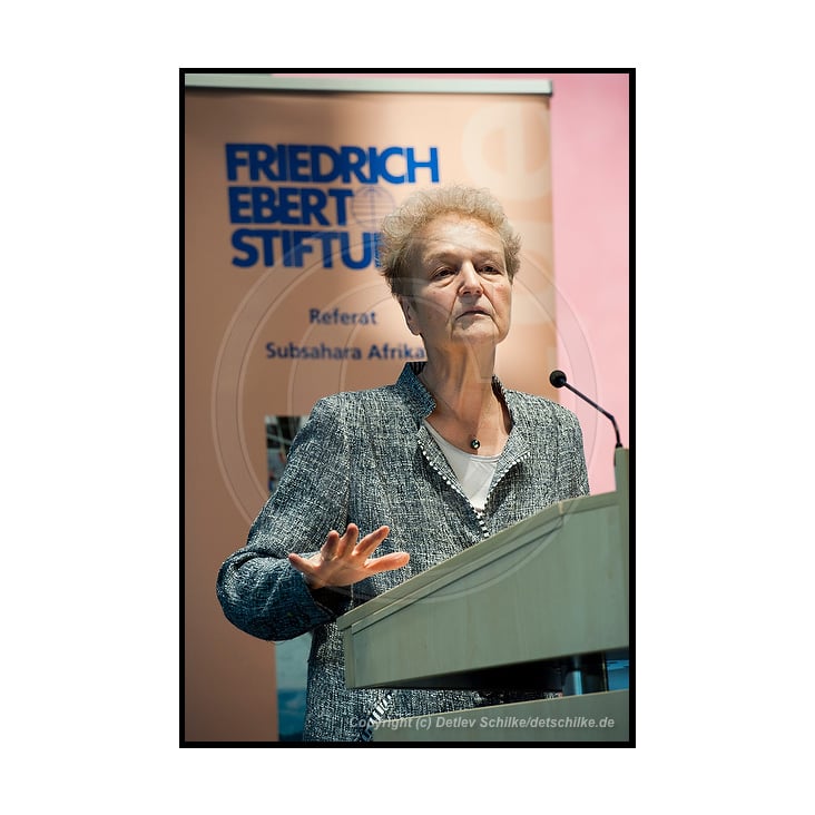 Prof. Dr. Herta Daeubler-Gmelin, Bundesministerin a.D., Diskussionsveranstaltung, Oekumenisches Netz Zentralafrika