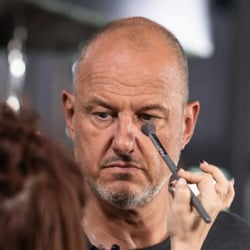 Make-Up VS Cooking
