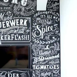 Lettering im Konferenzraum