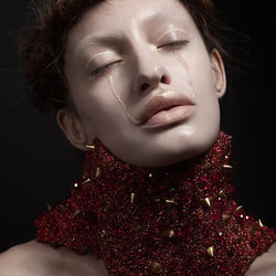 Melodie des Satan Editorial