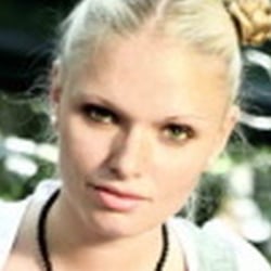 Dirndl-Mode im Märchenpark