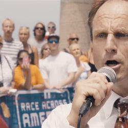 Die amerikanische Hymne wird geträllert