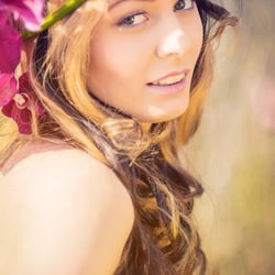 Frühling Shooting / Werbung für Ballkleidaustatter