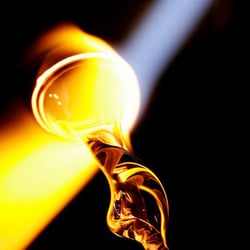 work of a glas burner