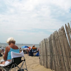 Frau am Strand