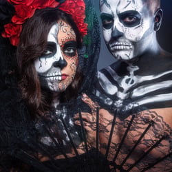 Love Skulls