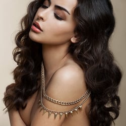 seduced by gold fever with Letizia @Modelpool