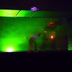 MOVING GALLERY. Performance 2001 – 2003