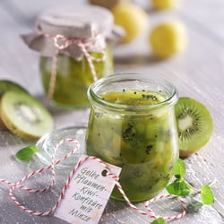 Gelbe Pflaumen-Kiwi-Konfitüre