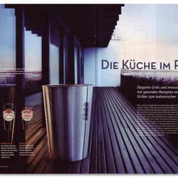 beQ, Editorial