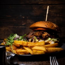 Pulled Pork Burger aus dem Kamado