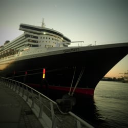 QUEEN MARY 2