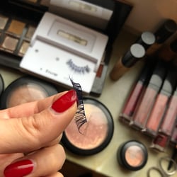 Künstliche Wimpern