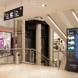 ECE: New Signage für Shopping-Center: Stele