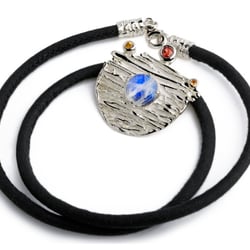 Kette by CAROLINE