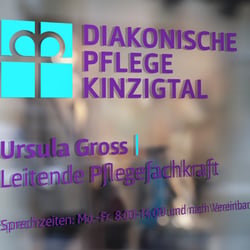 Fensterfolie der Diakonischen Pflege Kinzigtal gGmbH