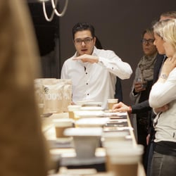 100% Kaffee – ArtHelps Katalog