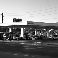 Photo essay Splash ’n Dash – La Brea United Oil