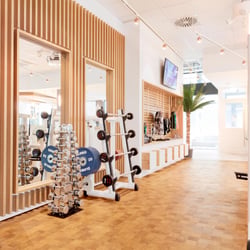 Trainingsbereich & Shop