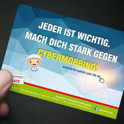 Flyer gegen Cybermobbing