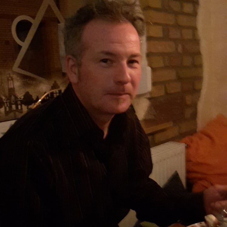 Dirk Mühlhardt