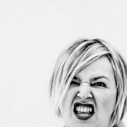 002 – Rosa Engel