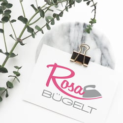 Logodesign für einen Bügelservice