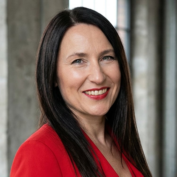 Claudia Stegfellner
