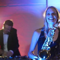 DJ Plus Saxophon