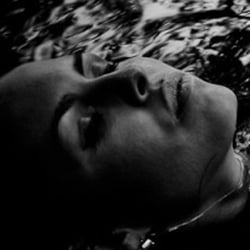 Unterwasser-Maid